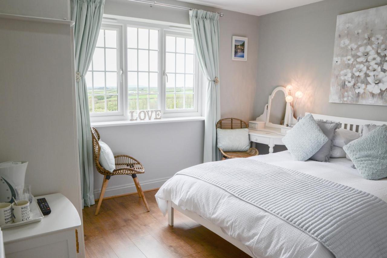 Tregaddra Farm B&B Helston Extérieur photo