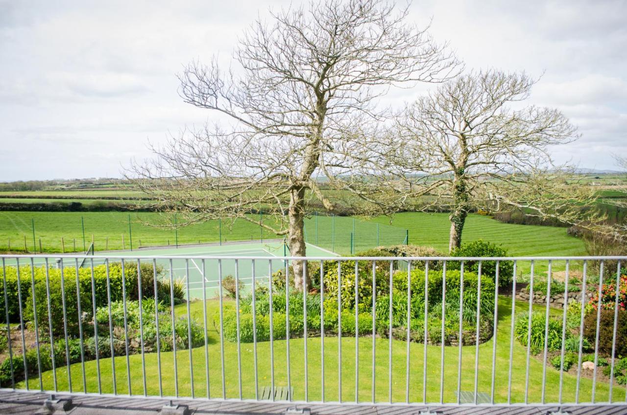 Tregaddra Farm B&B Helston Extérieur photo