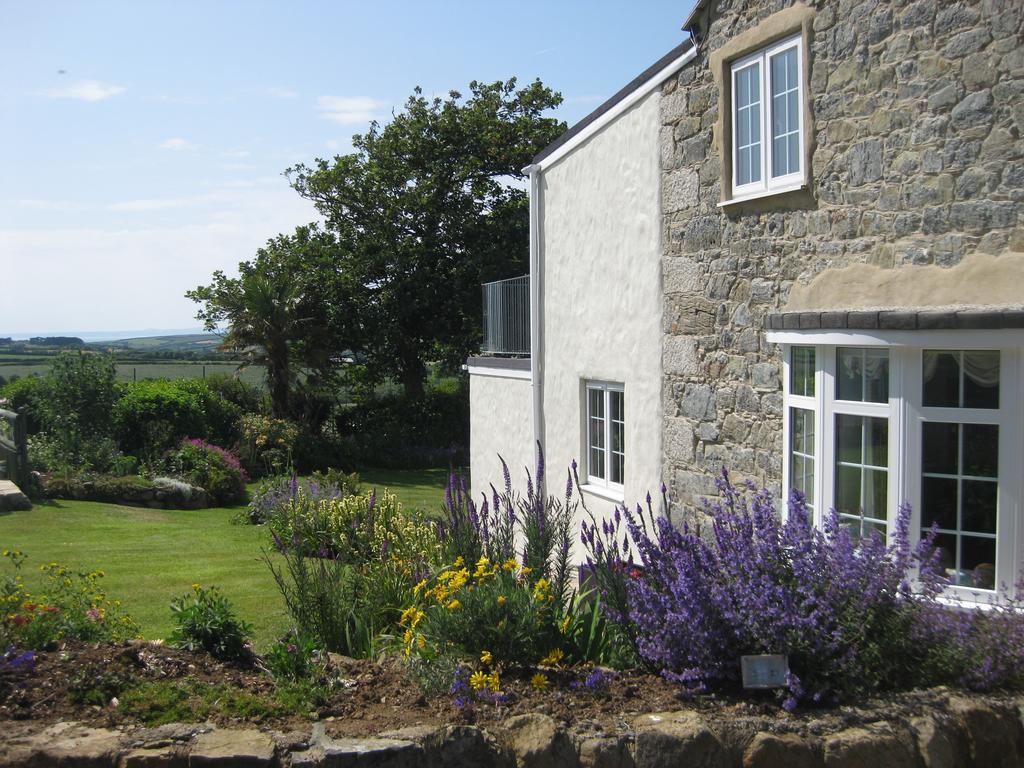 Tregaddra Farm B&B Helston Extérieur photo