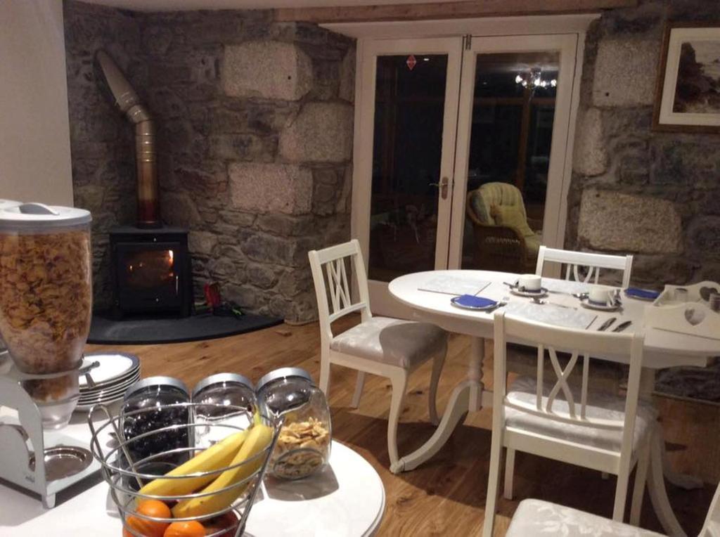 Tregaddra Farm B&B Helston Extérieur photo