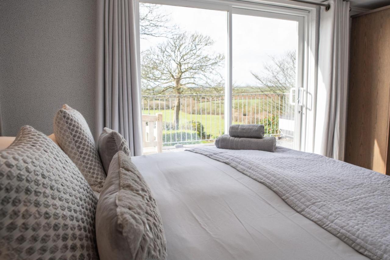 Tregaddra Farm B&B Helston Extérieur photo